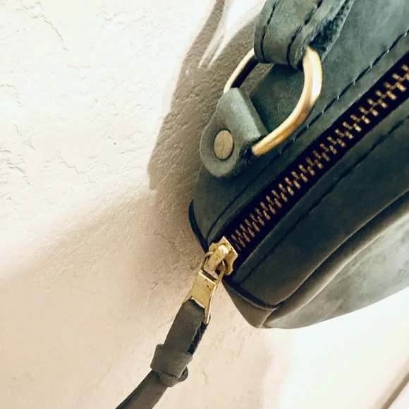 Portland Leather Goods Circle Crossbody Bag Storm Gray/ Blue EUC - Picture 4 of 6